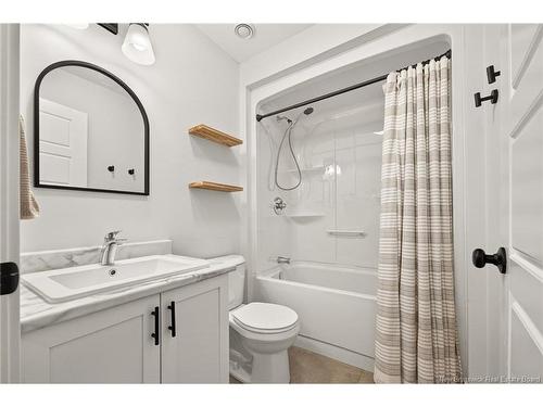 32 Rochefort St, Dieppe, NB 