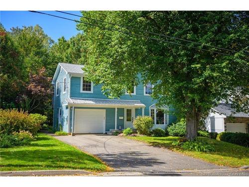 560 Squires St, Fredericton, NB 