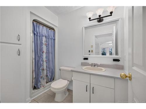 11 Baxter Crt, Fredericton, NB 