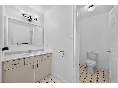11 Baxter Crt, Fredericton, NB 