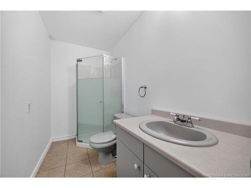 11 Baxter Crt, Fredericton, NB 