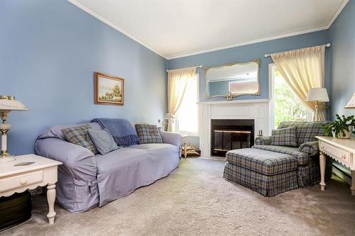 431 Queenston St, Winnipeg, MB 