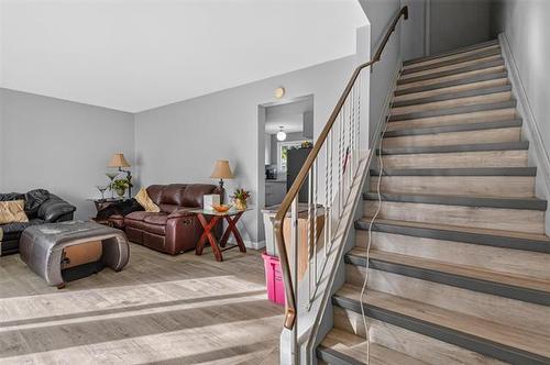 435 Springfield Rd, Winnipeg, MB 