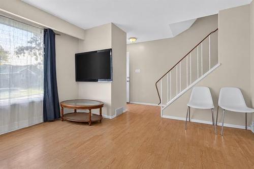 435 Springfield Rd, Winnipeg, MB 