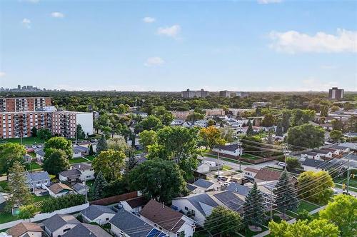 435 Springfield Rd, Winnipeg, MB 