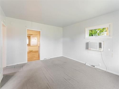 548 Superior Ave, Selkirk, MB 