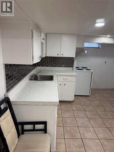 3190 ACADEMY DRIVE Unit# LOWER LEVEL , Windsor, Ontario N9E 2H4 5