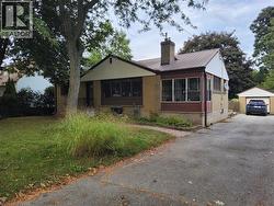 33 LEE Avenue Simcoe, ON N3Y 3K3