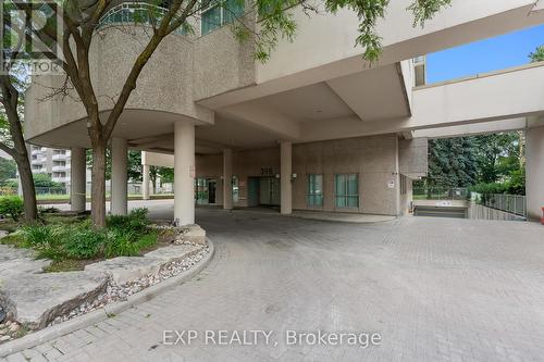 308 - 398 Eglinton Avenue E, Toronto, ON 