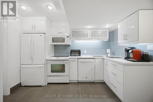 9 Saguenay Avenue E, Toronto, ON 