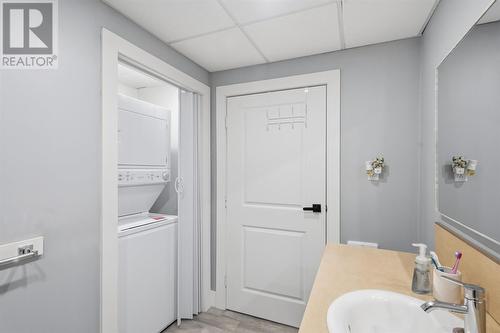 Apartment Bath/Laundry - 3 Brookside Road, Glovertown, NL 