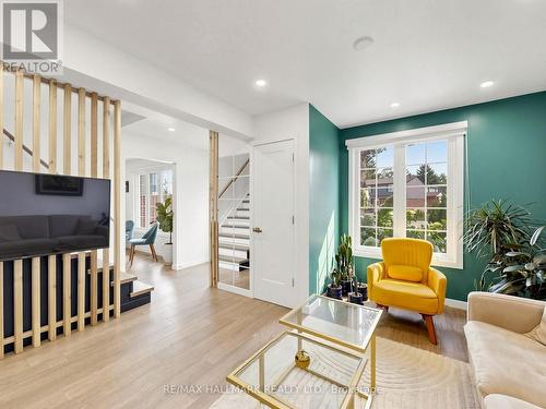 400 Handley Crescent, Newmarket, ON 