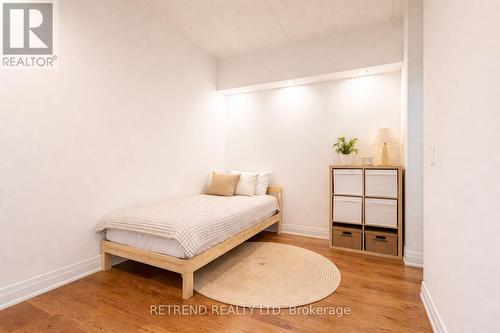 205 - 2737 KEELE STREET , Toronto, Ontario M3M 2E9 3