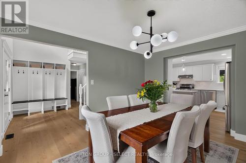 Formal dining room off foyer and kitchen - 121 Tanoak Drive, London North (North E), ON 
