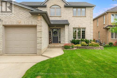 Welcome Home! - 121 Tanoak Drive, London North (North E), ON 