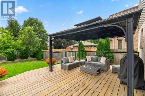 Deck with gazebo - 121 Tanoak Drive, London North (North E), ON 