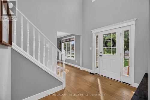Foyer with soaring open ceiling - 121 Tanoak Drive, London North (North E), ON 