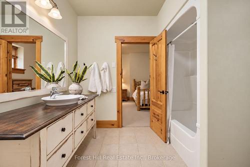 2623 Con 10 N Nottawasaga Side Road N, Clearview, ON 