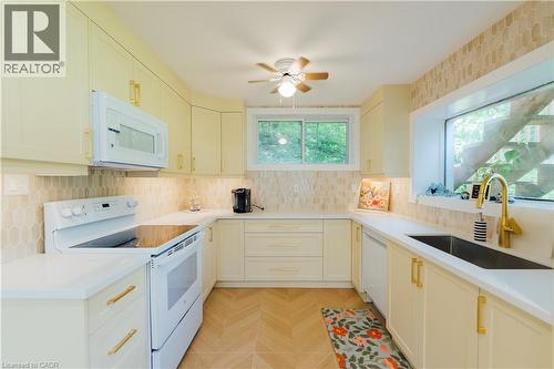 11 Side Road, Kinmount, ON 