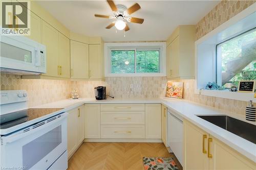 11 Side Road, Kinmount, ON 