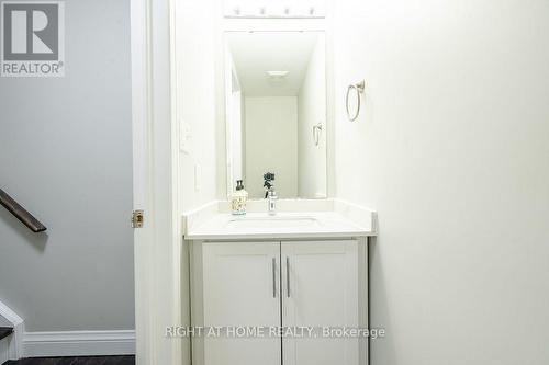 27 Panorama Way, Hamilton, ON 
