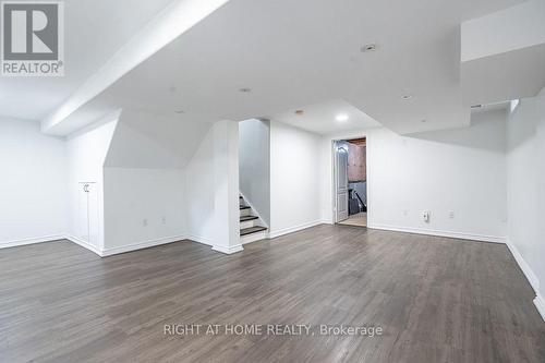 27 Panorama Way, Hamilton, ON 