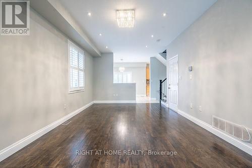 27 Panorama Way, Hamilton, ON 