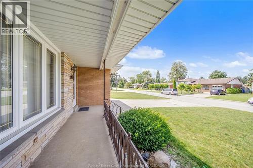 2506 Longfellow Avenue, Windsor, ON 