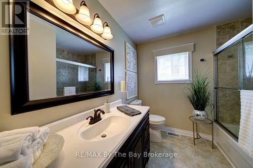 17 Downer Crescent, Wasaga Beach, ON 