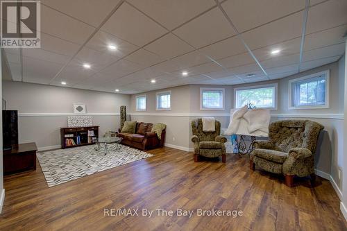 17 Downer Crescent, Wasaga Beach, ON 