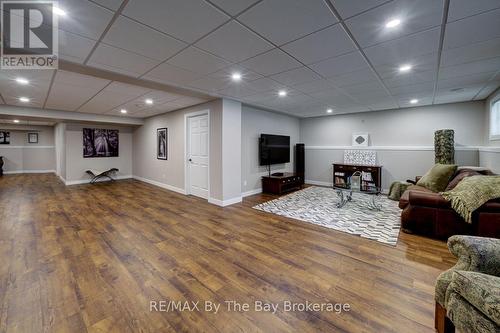 17 Downer Crescent, Wasaga Beach, ON 