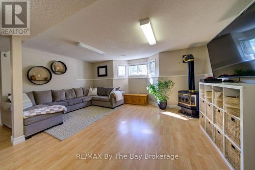29 Downer Crescent, Wasaga Beach, ON 