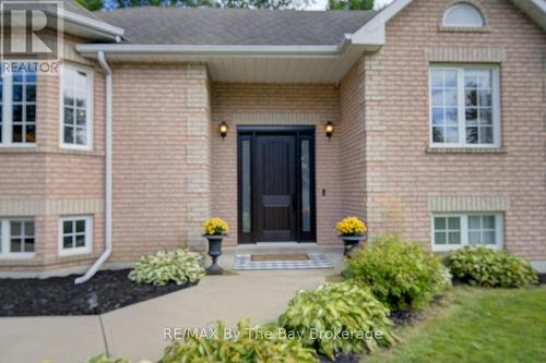 29 Downer Crescent, Wasaga Beach, ON 