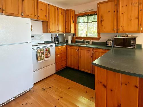 840 Narrows Road E, Labelle, NS 