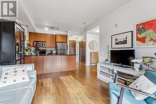 402 - 4196 Dundas Street W, Toronto, ON 