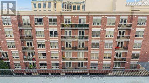 402 - 4196 Dundas Street W, Toronto, ON 