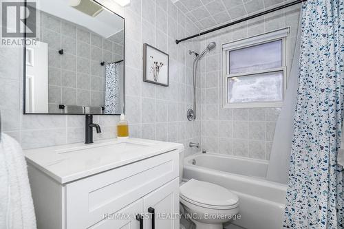 32 Pine Avenue N, Mississauga, ON 