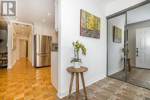 32 Pine Avenue N, Mississauga, ON 
