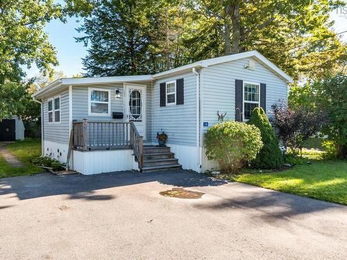 14 Olympic Avenue, New Minas, NS 