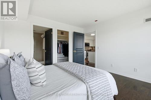 311 - 1600 Charles Street, Whitby, ON 
