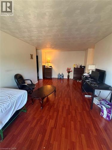 449 HAZEL Street Unit# 1 , Waterloo, Ontario N2L 3P7 5