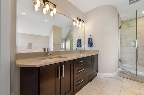 1059 Clare St, Victoria, BC 