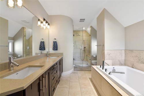 1059 Clare St, Victoria, BC 