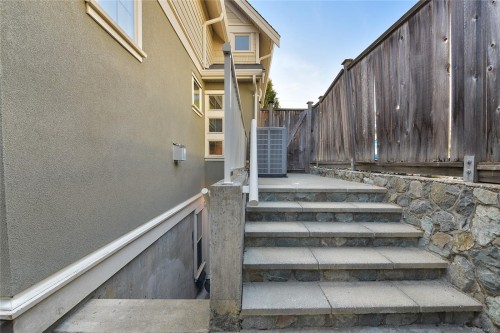 1059 Clare St, Victoria, BC 