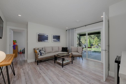 929 Deloume Rd, Mill Bay, BC 