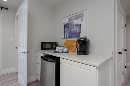 929 Deloume Rd, Mill Bay, BC 
