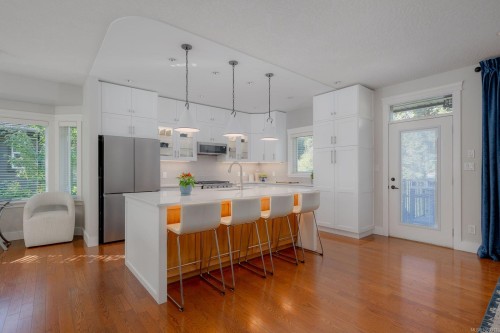 929 Deloume Rd, Mill Bay, BC 