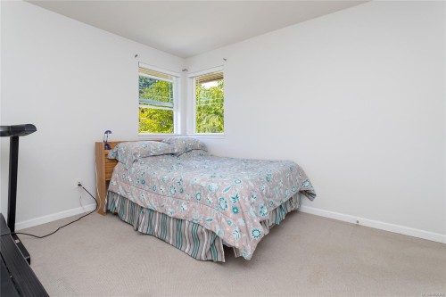 1963 Polo Park Crt, Central Saanich, BC 
