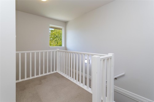 1963 Polo Park Crt, Central Saanich, BC 
