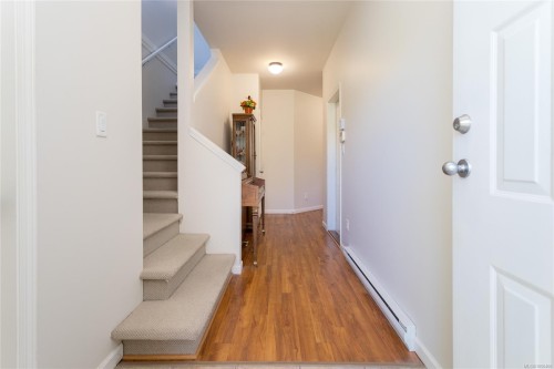 1963 Polo Park Crt, Central Saanich, BC 
